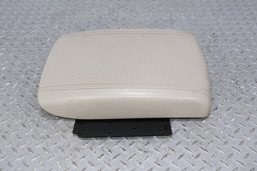 03 - 06 Cadillac Escalade Center Console Lid (Shale 152) W/Hinge (Minor Wear)