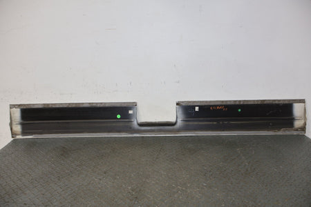 03-06 Cadillac Escalade Rear Exterior Lower Tailgate Moulding -White Diamond 98U