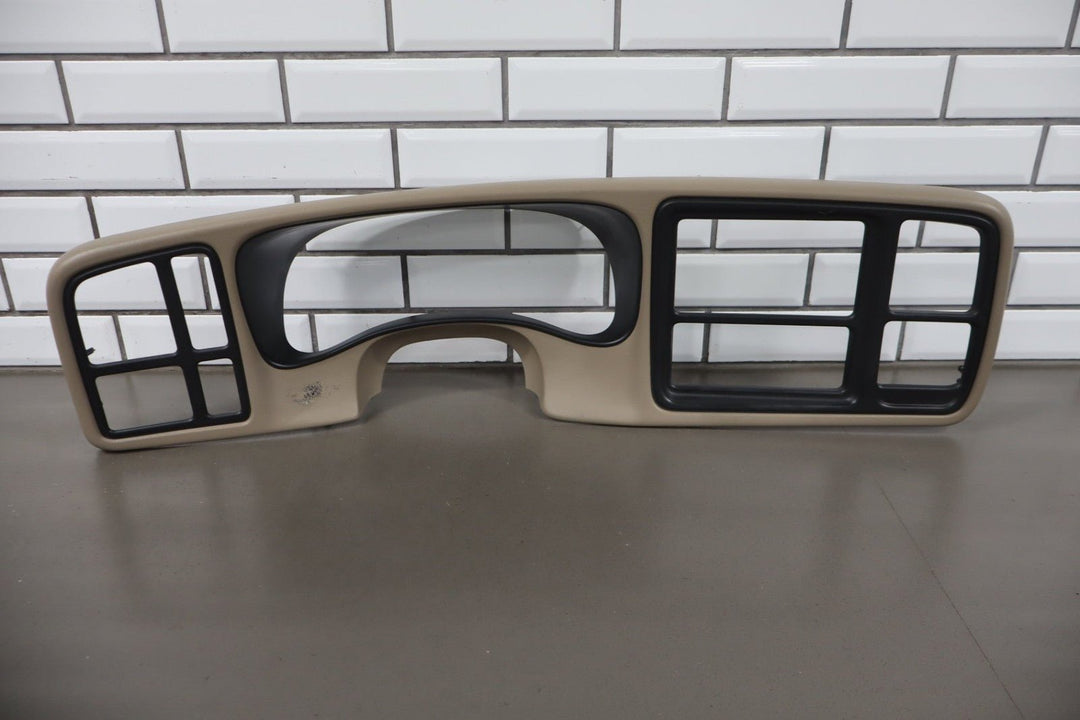 03 - 06 Chevrolet GMC Truck SUV GMT800 Radio Bezel OEM Tan Neutral (52)