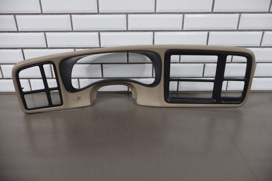 03 - 06 Chevrolet GMC Truck SUV GMT800 Radio Bezel OEM Tan Neutral (52)