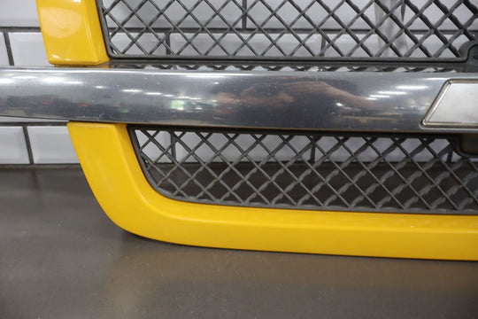 03 - 06 Chevy Avalanche OEM Yellow Grille with Headlights / Signals Sun Faded
