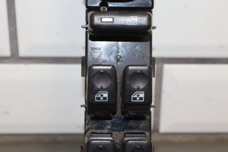 03-06 Chevy GMC Driver Left LH Window Switch DDM 15125143