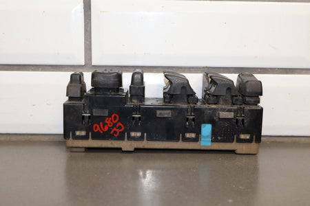 03-06 Chevy GMC Driver Left LH Window Switch DDM 15125143