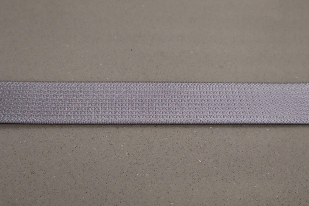 03 - 06 Chevy Silverado Sierra Extended Cab Left Rear Seat Belt Retractor (Grey)