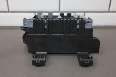03-06 Chevy SSR Cabin Fuse Relay Junction Box Block W/Base OEM