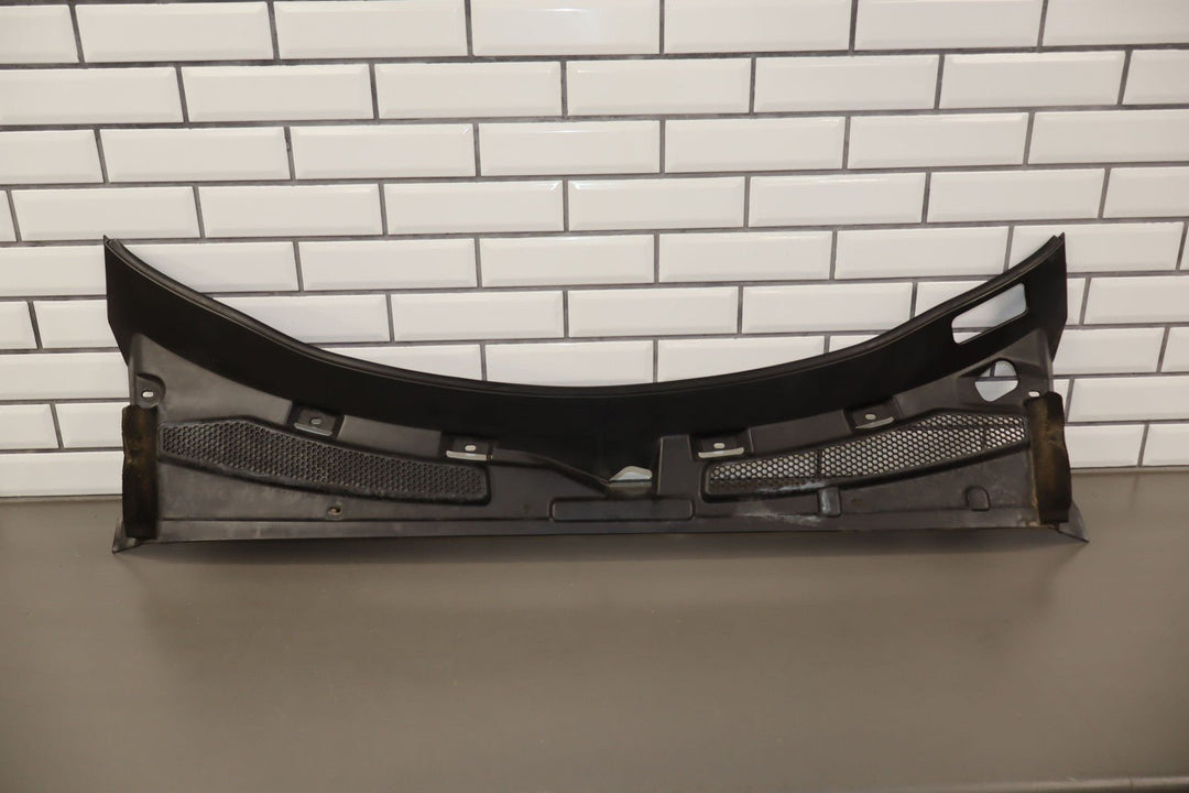 03 - 06 Chevy SSR Front Center Cowl Vent Panel (Textured Black)