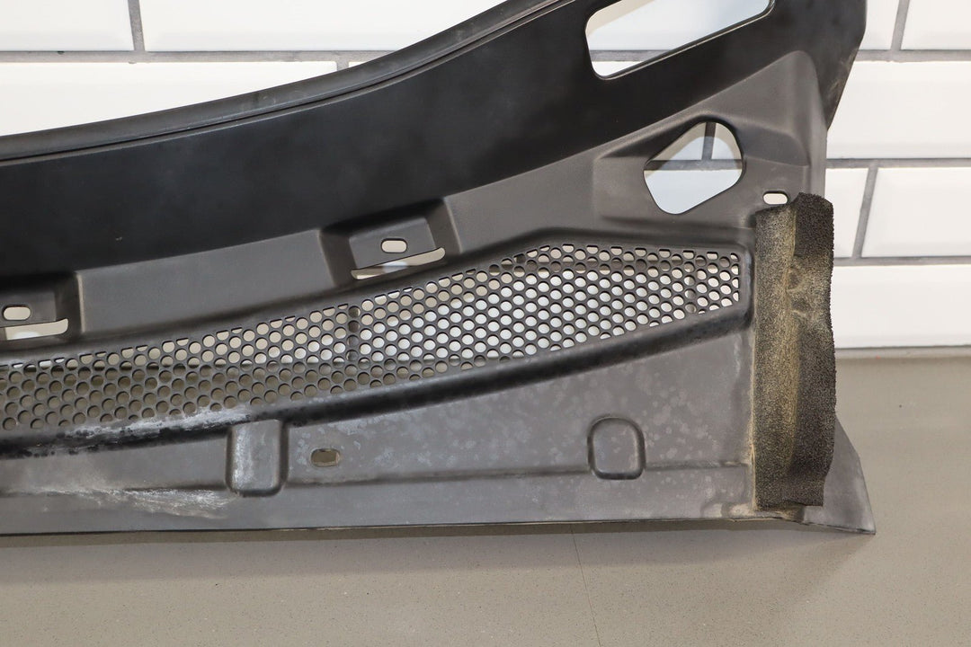 03 - 06 Chevy SSR Front Center Cowl Vent Panel (Textured Black)