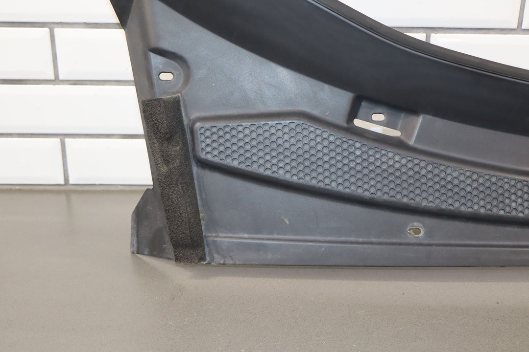 03 - 06 Chevy SSR Front Center Cowl Vent Panel (Textured Black)