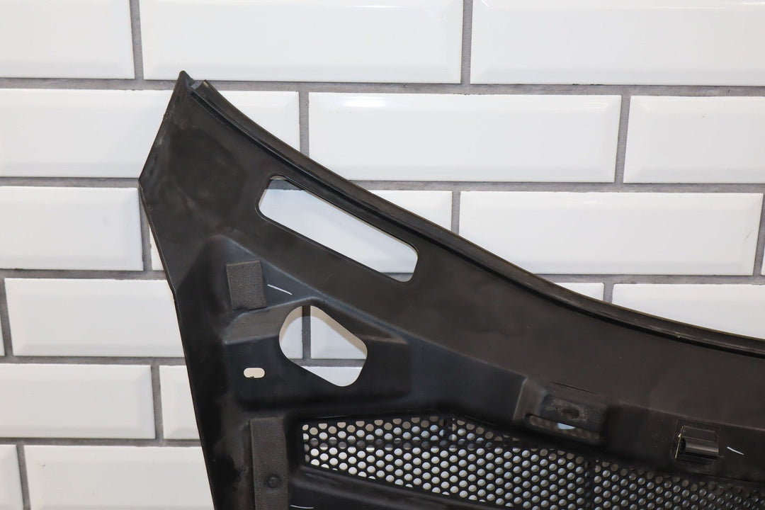 03 - 06 Chevy SSR Front Center Cowl Vent Panel (Textured Black)