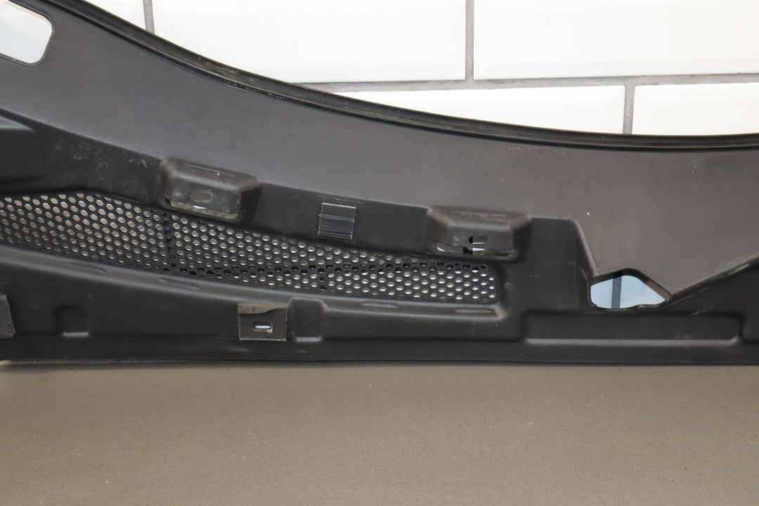 03 - 06 Chevy SSR Front Center Cowl Vent Panel (Textured Black)