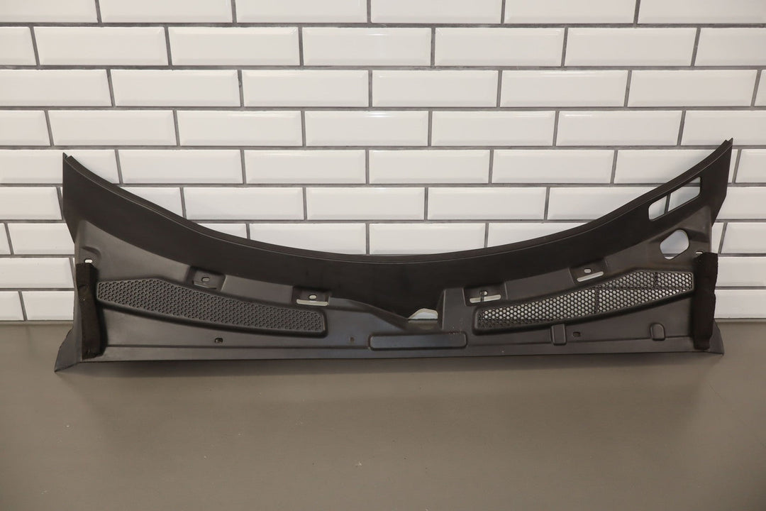 03 - 06 Chevy SSR Front Center Cowl Vent Panel (Textured Black) Light Sun Fade