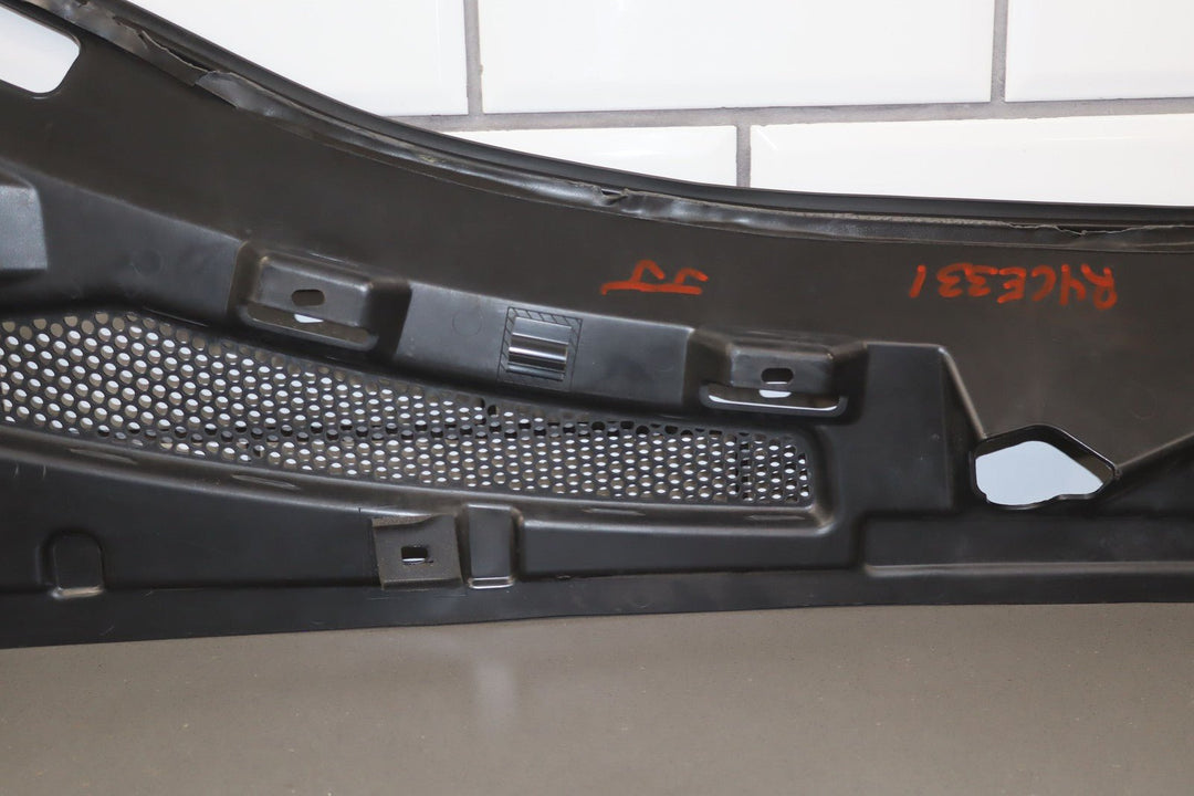 03 - 06 Chevy SSR Front Center Cowl Vent Panel (Textured Black) Light Sun Fade