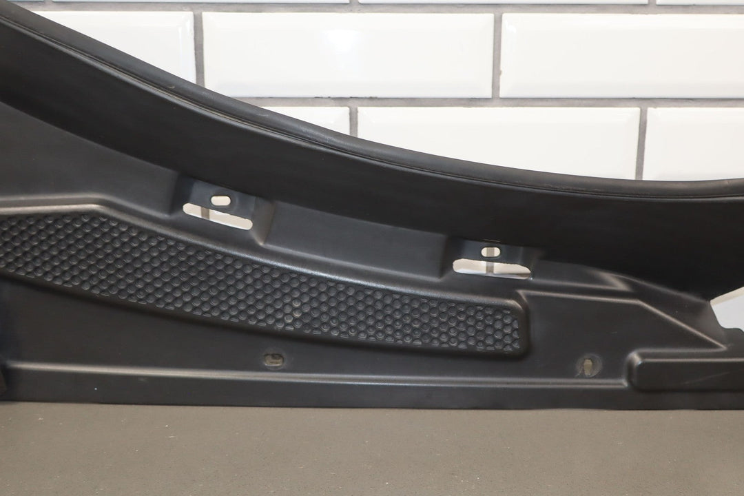 03 - 06 Chevy SSR Front Center Cowl Vent Panel (Textured Black) Light Sun Fade