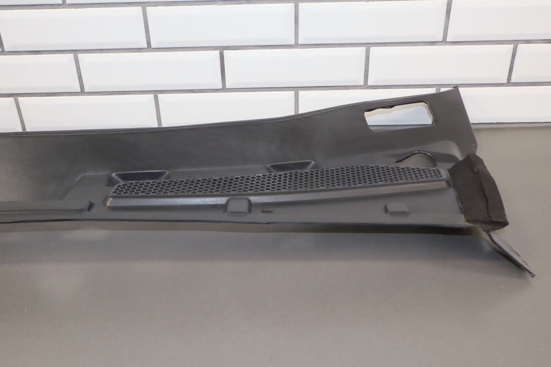 03 - 06 Chevy SSR Front Center Cowl Vent Panel (Textured Black) Light Sun Fade