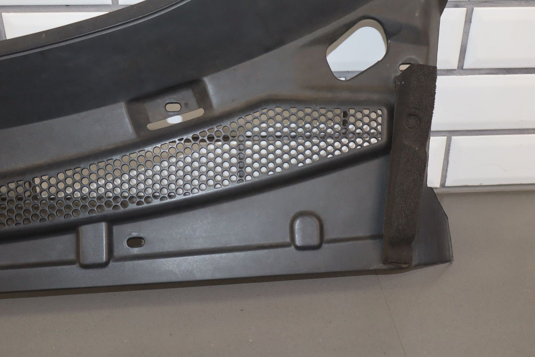 03 - 06 Chevy SSR Front Center Cowl Vent Panel (Textured Black) Light Sun Fade