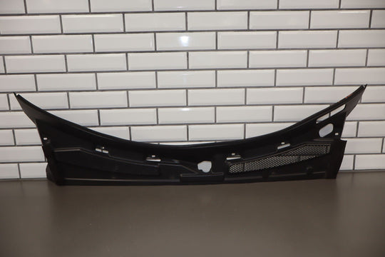 03 - 06 Chevy SSR Front Center Cowl Vent Panel (Textured Black) Light Sun Fade