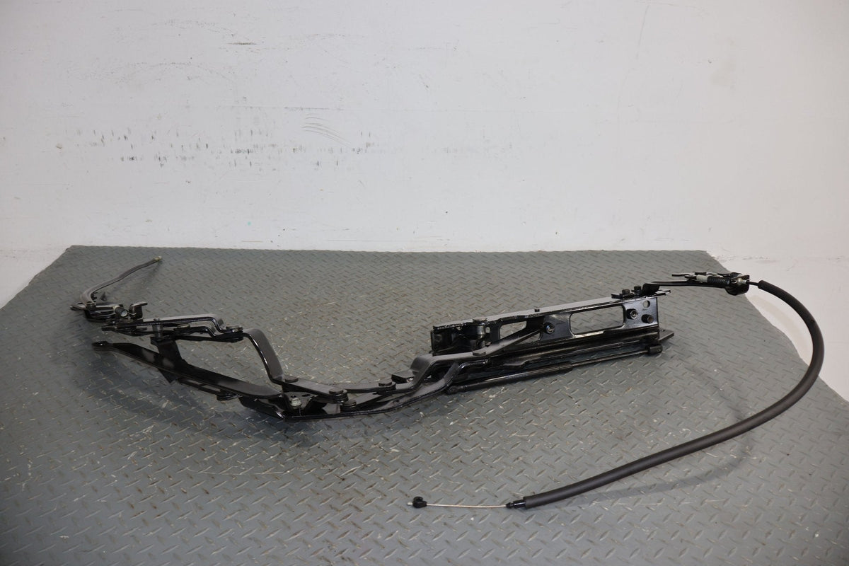 03-06 Chevy SSR Left LH Driver Convertible Hard Top Hinge (Black)