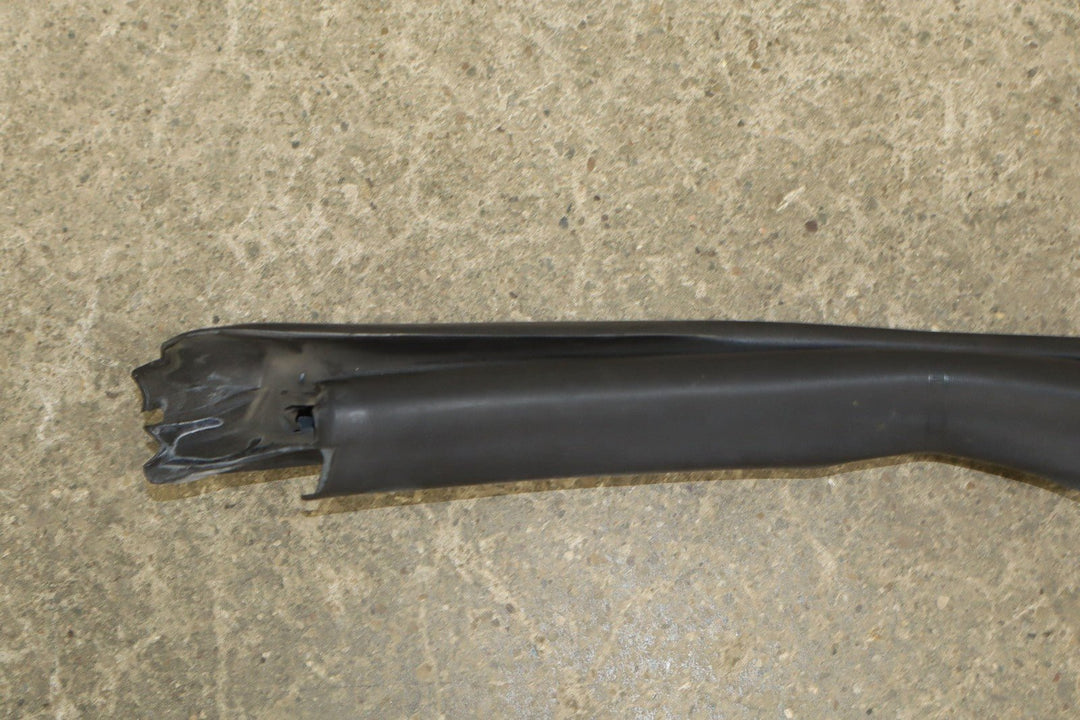 03 - 06 Chevy SSR LH Left Driver Door Weather Stripping Seal W/Window Roof Seal