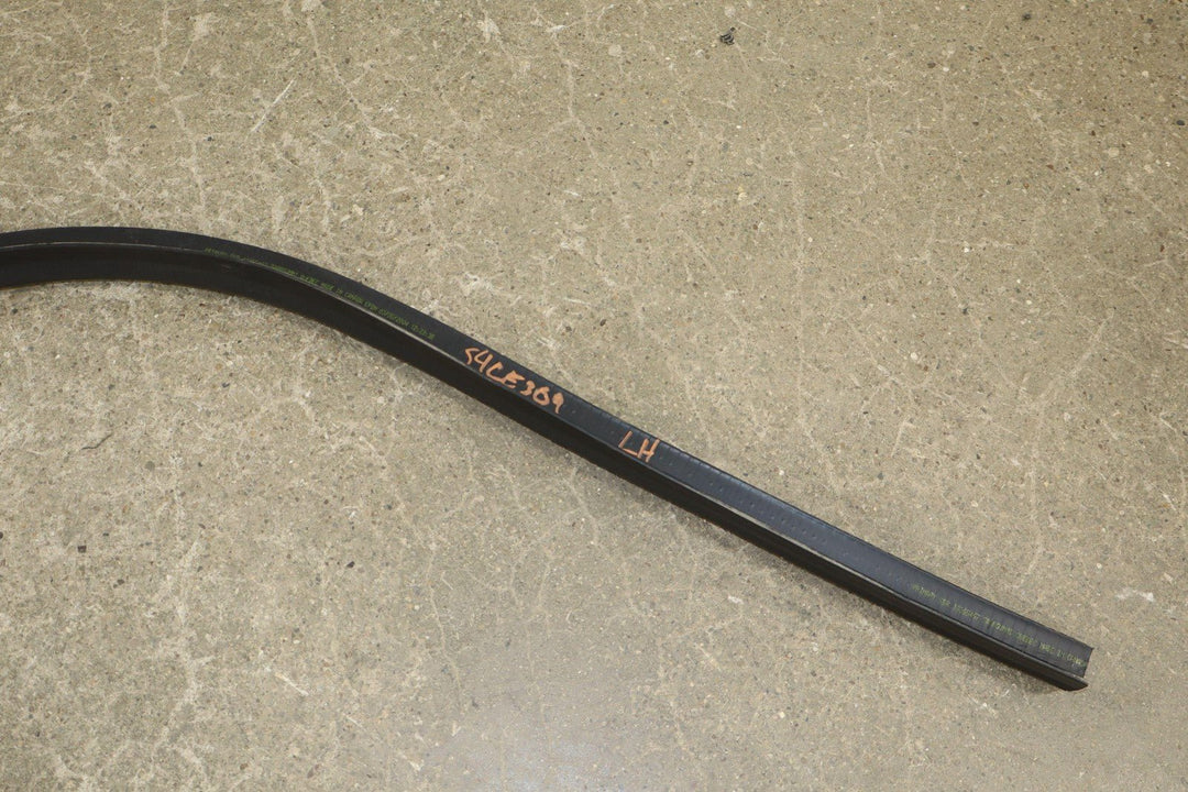 03 - 06 Chevy SSR LH Left Driver Door Weather Stripping Seal W/Window Roof Seal