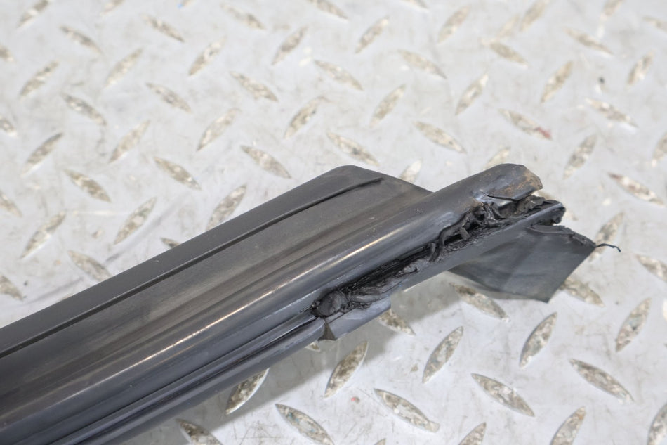 03-06 Chevy SSR Right Passenger Roof Window Weather Stripping Gasket Seal