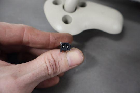 03 - 06 Chevy Tahoe Suburban GMT800 Interior Sun Visors Pair Left/Right OEM