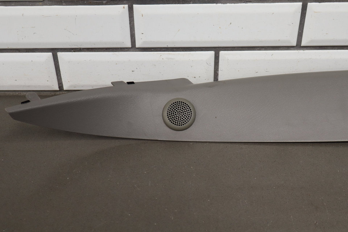 03-06 Chevy Tahoe/Suburban GMT800 A-Pillar Trim Pair Charcoal