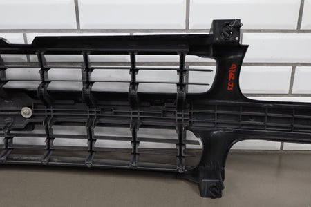 03-06 Chevy Tahoe/Suburban GMT800 Body Color Grille 19131244