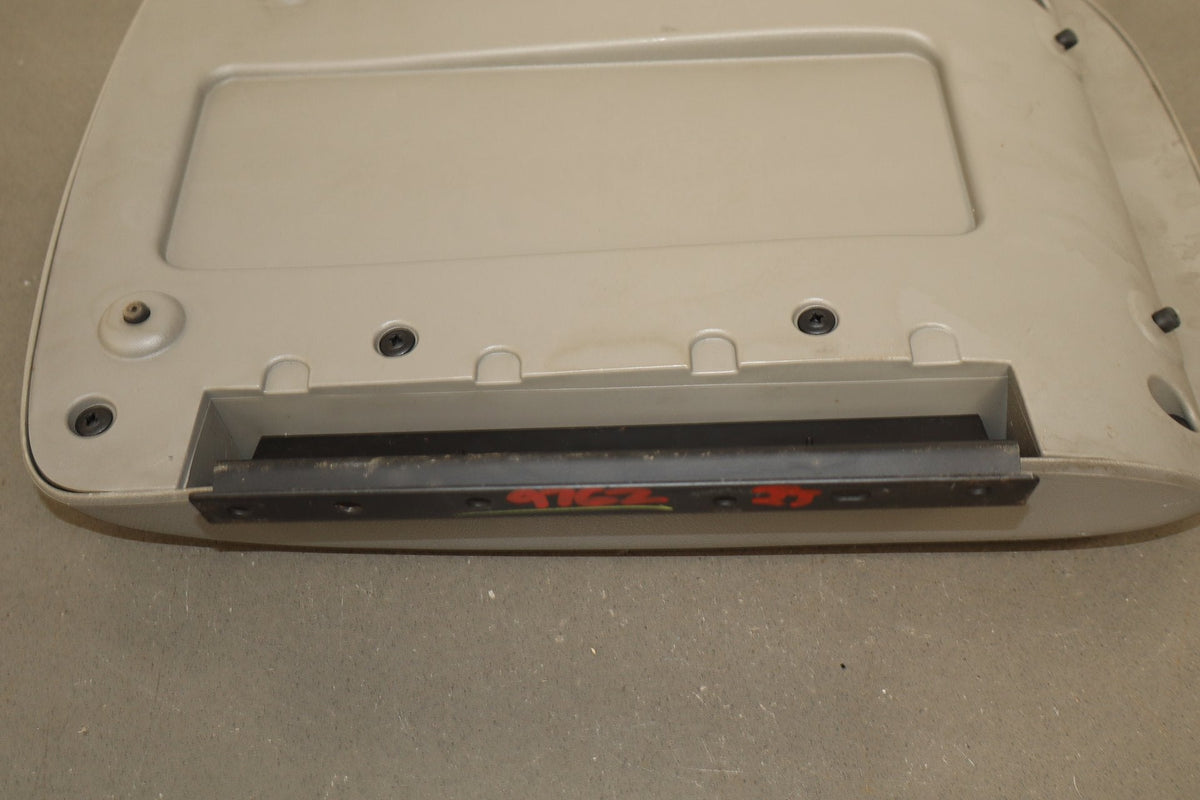 03-06 Chevy Tahoe/Suburban GMT800 Console Lid Charcoal