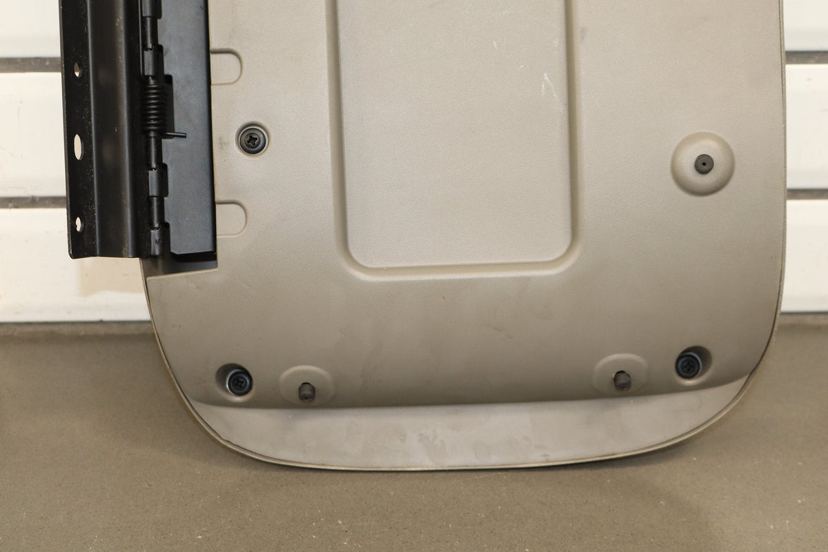 03-06 Chevy Tahoe/Suburban GMT800 Console Lid Charcoal