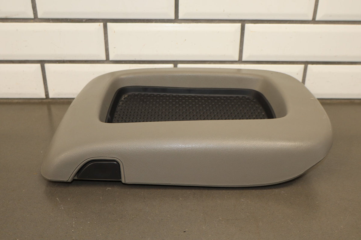 03-06 Chevy Tahoe/Suburban GMT800 Console Lid Charcoal