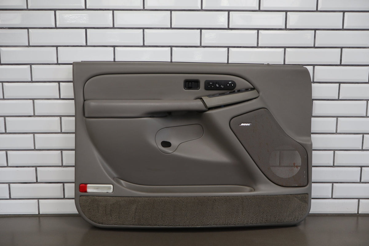 03-06 Chevy Tahoe/Suburban GMT800 Left Front Door Panel Charcoal
