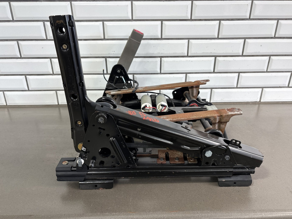 03-06 Chevy Tahoe/Suburban GMT800 Passenger Power Seat Track