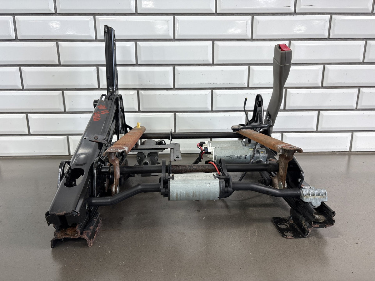03-06 Chevy Tahoe/Suburban GMT800 Passenger Power Seat Track