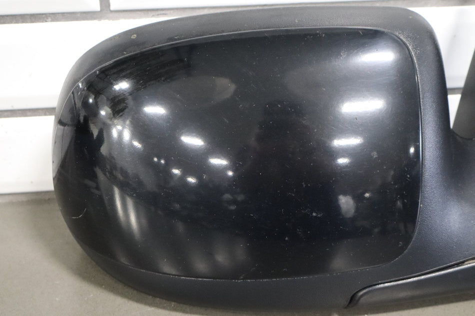 03-06 Chevy Tahoe/Suburban GMT800 Right Mirror Power Fold Signal