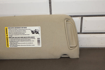 03-06 Chevy Tahoe/Suburban GMT800 Sun Visor Pair Charcoal