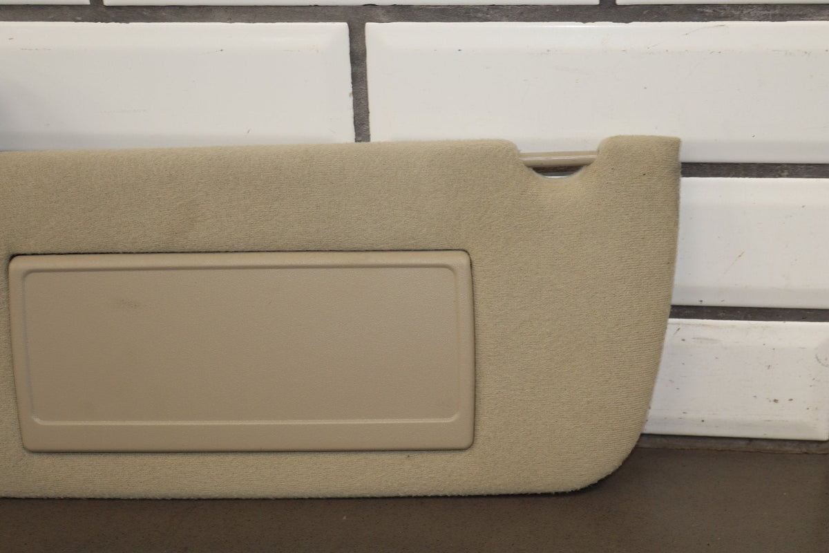 03-06 Chevy Tahoe/Suburban GMT800 Sun Visor Pair Charcoal