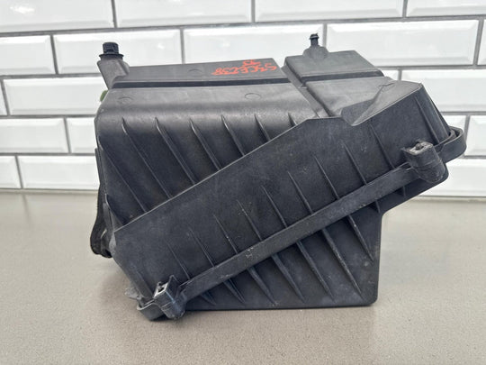 03 - 06 Chevy Truck SUV GMT800 5.3L Air Cleaner Assembly OEM