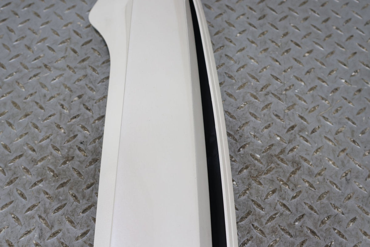 03-06 Escalade Short WB Right Rear Upper Tail Panel Mouldings -White Diamond 98U