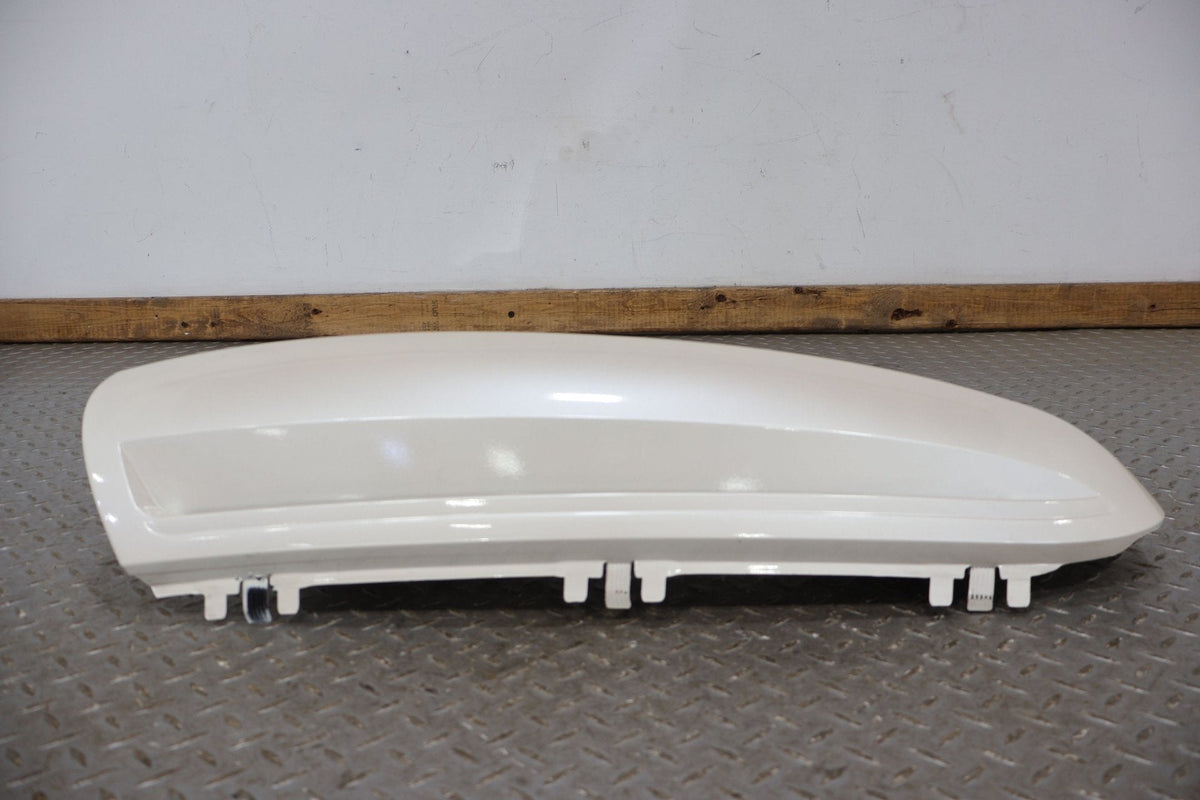 03-06 Escalade Short WB Right Rear Upper Tail Panel Mouldings -White Diamond 98U