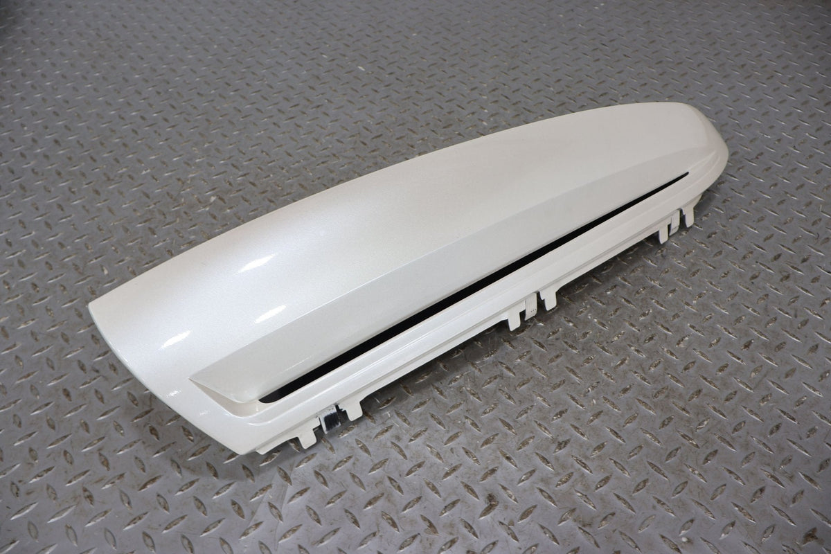 03-06 Escalade Short WB Right Rear Upper Tail Panel Mouldings -White Diamond 98U