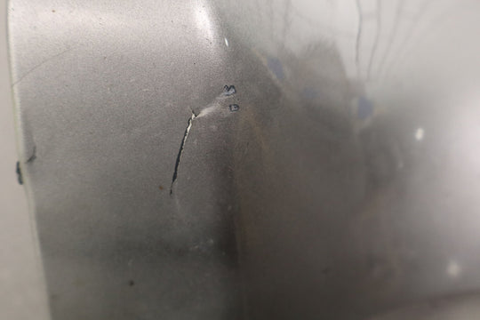 03 - 06 GMC Yukon Denali Left Quarter Panel Molding (Steel Gray 16U)