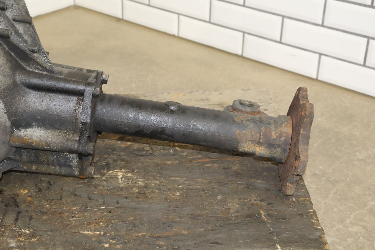 03-06 Hummer H2 4X4 Front Axle Differential Carrier 4.10 Assembly 25819234
