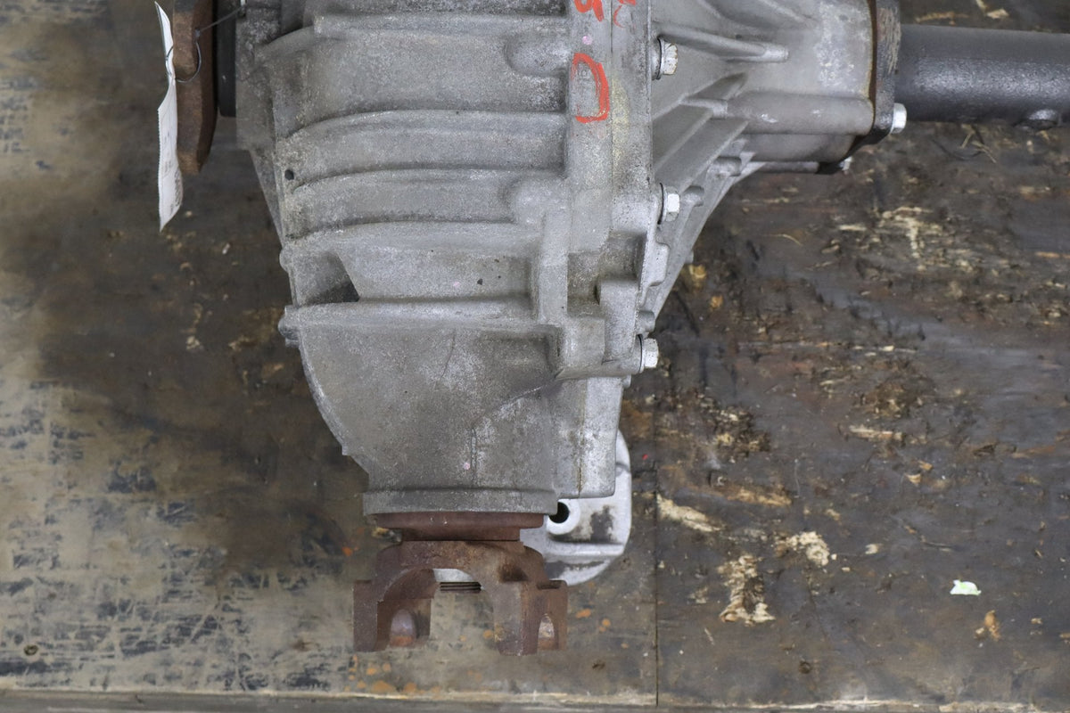 03-06 Hummer H2 4X4 Front Axle Differential Carrier 4.10 Assembly 25819234