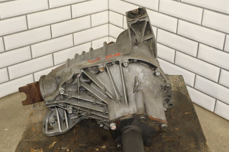 03-06 Hummer H2 4X4 Front Axle Differential Carrier 4.10 Assembly 25819234