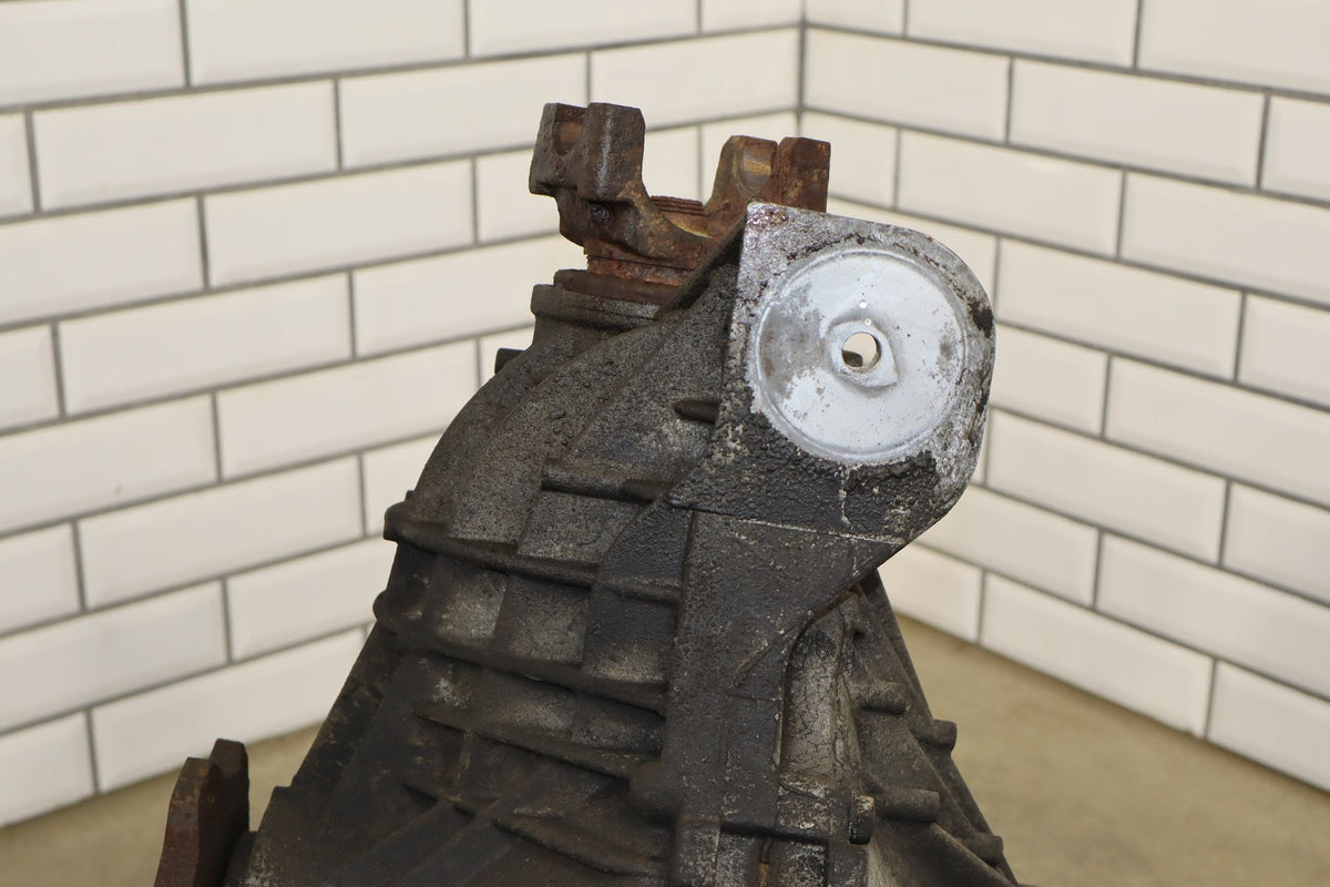 03-06 Hummer H2 4X4 Front Axle Differential Carrier 4.10 Assembly 25819234