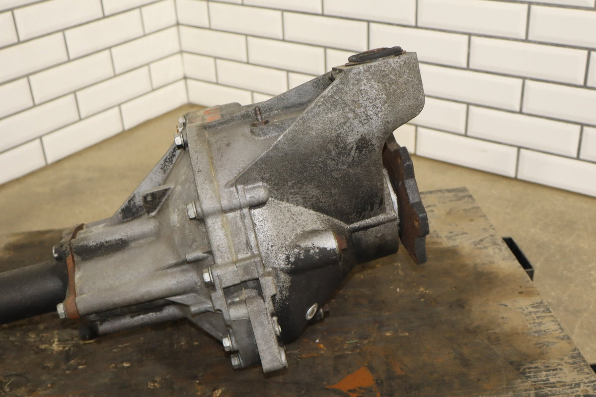 03-06 Hummer H2 4X4 Front Axle Differential Carrier 4.10 Assembly 25819234