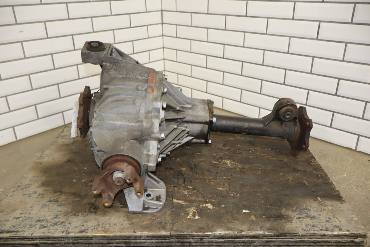 03-06 Hummer H2 4X4 Front Axle Differential Carrier 4.10 Assembly 25819234