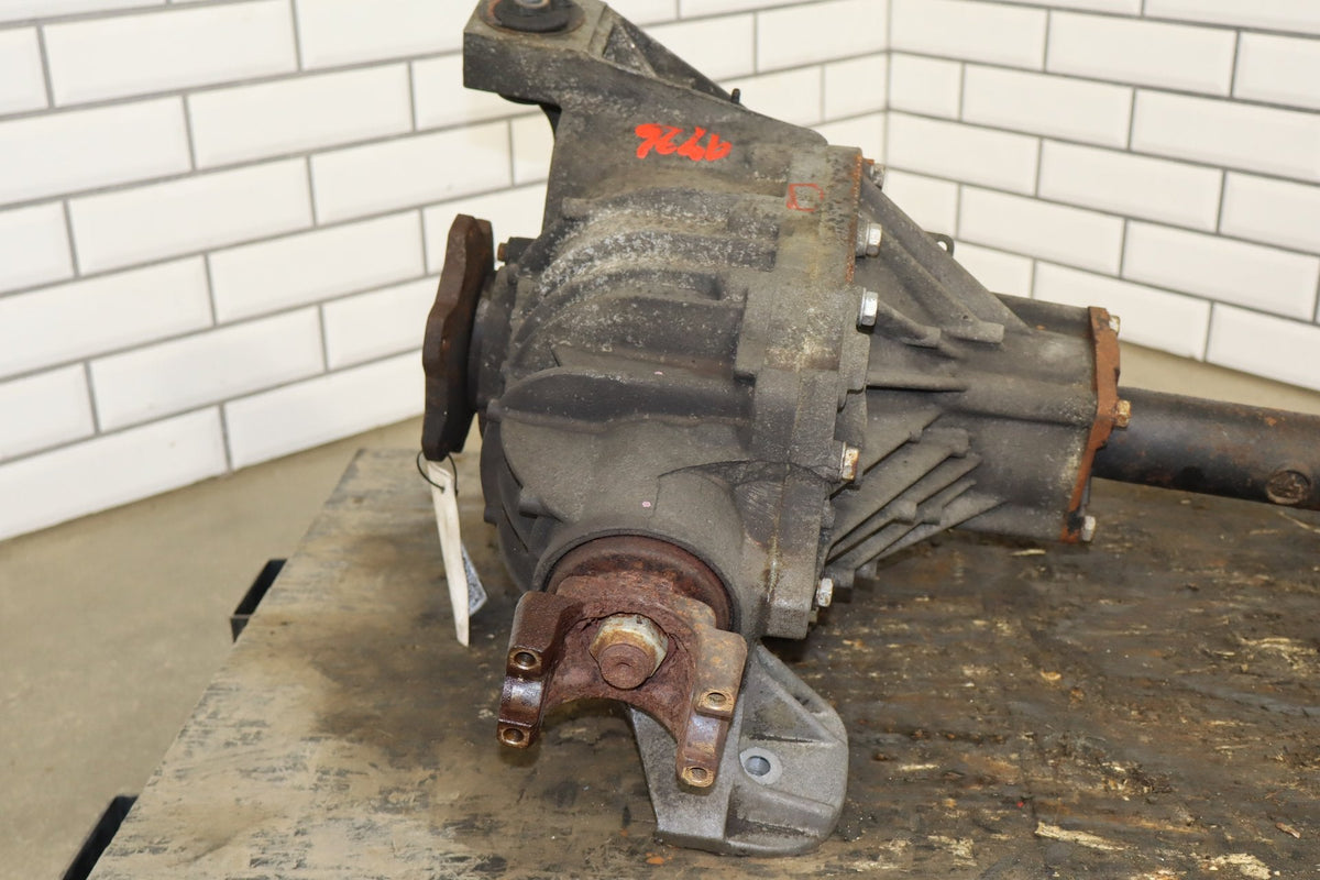 03-06 Hummer H2 4X4 Front Axle Differential Carrier 4.10 Assembly 25819234