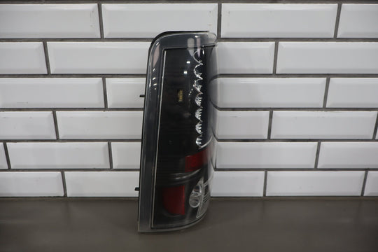 03 - 07 Chevrolet Silverado 2500 Aftermarket Tail Light Set Pair Left/Right LED