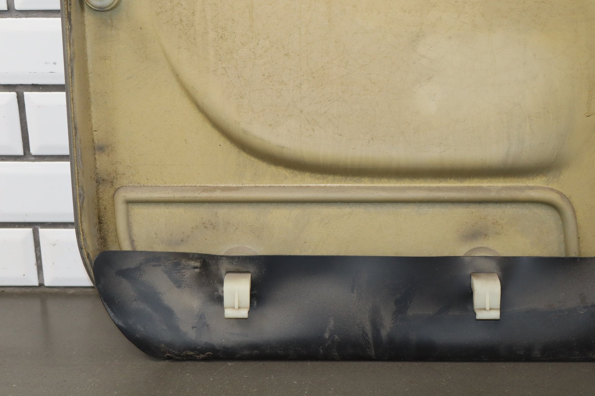 03-07 Chevrolet Silverado 2500HD Crew Right Rear Door Trim Panel Medium Gray 922